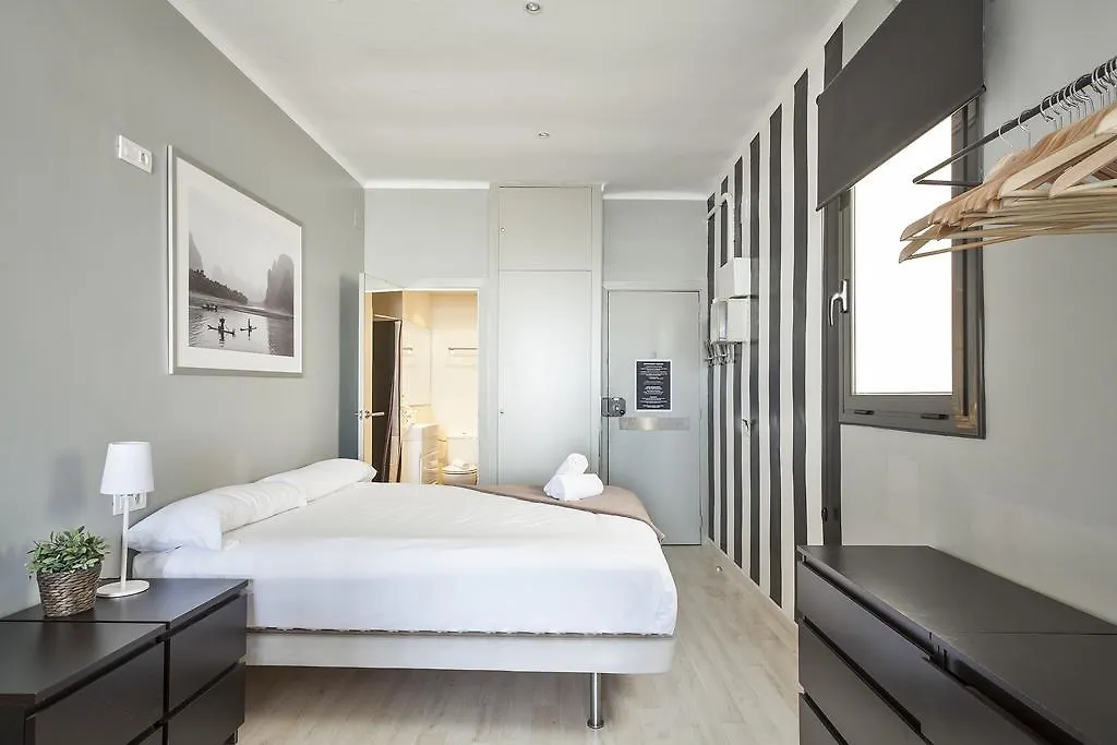 Fira Apartments By Gaiarooms Barcelona