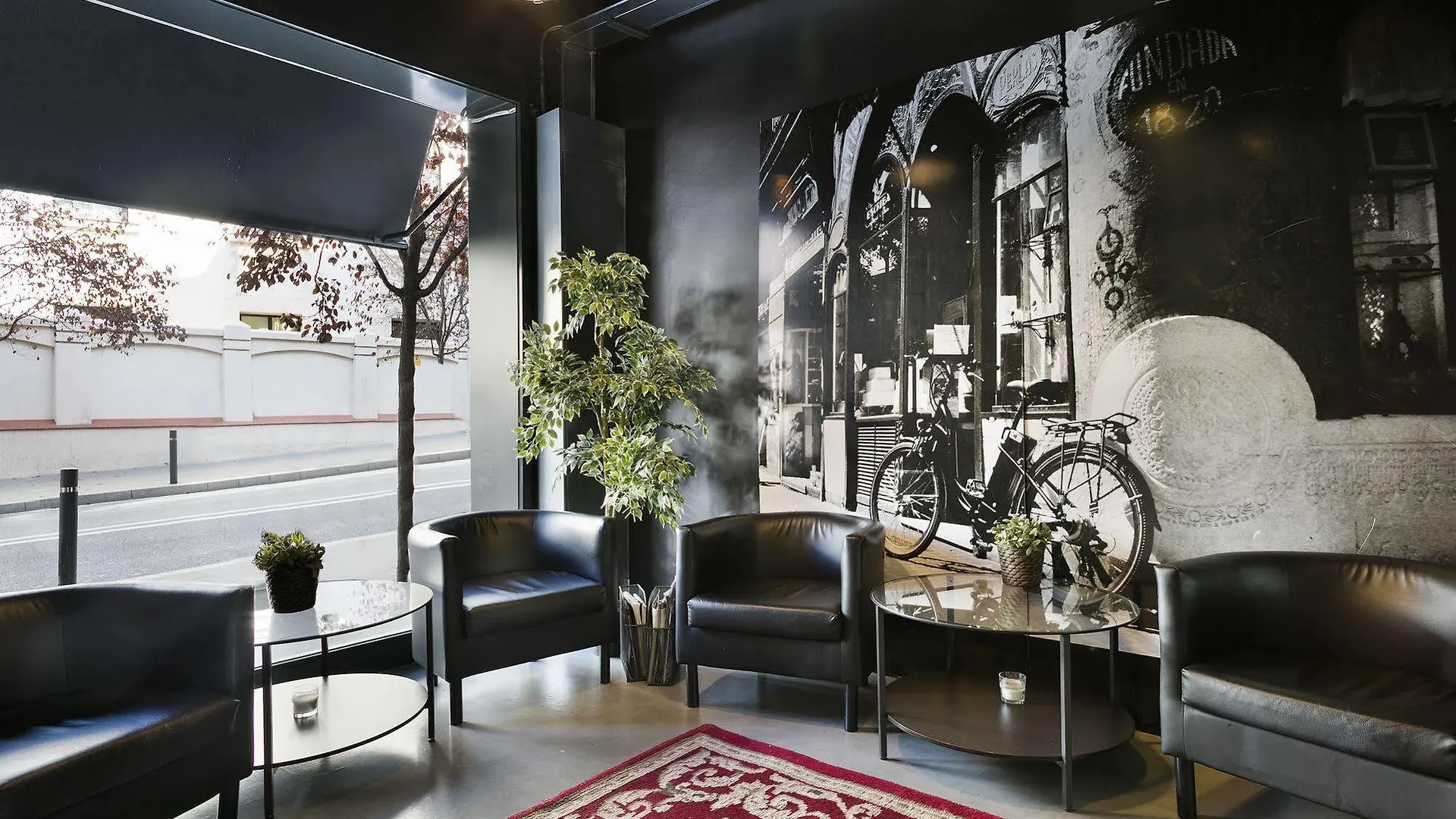 Fira Apartments By Gaiarooms Barcelona