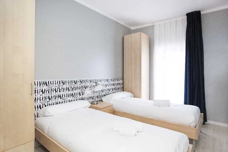 Fira Apartments By Gaiarooms Барселона