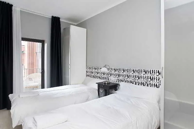 Fira Apartments By Gaiarooms Барселона 0*,  Испания
