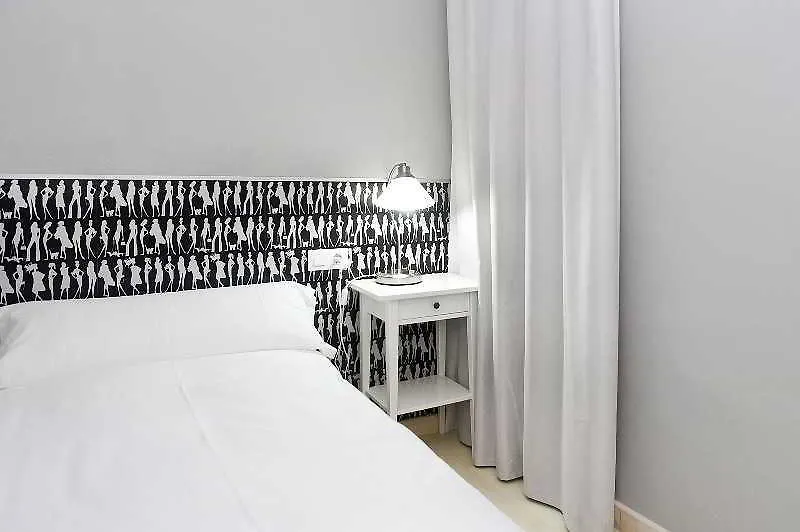 Fira Apartments By Gaiarooms Барселона