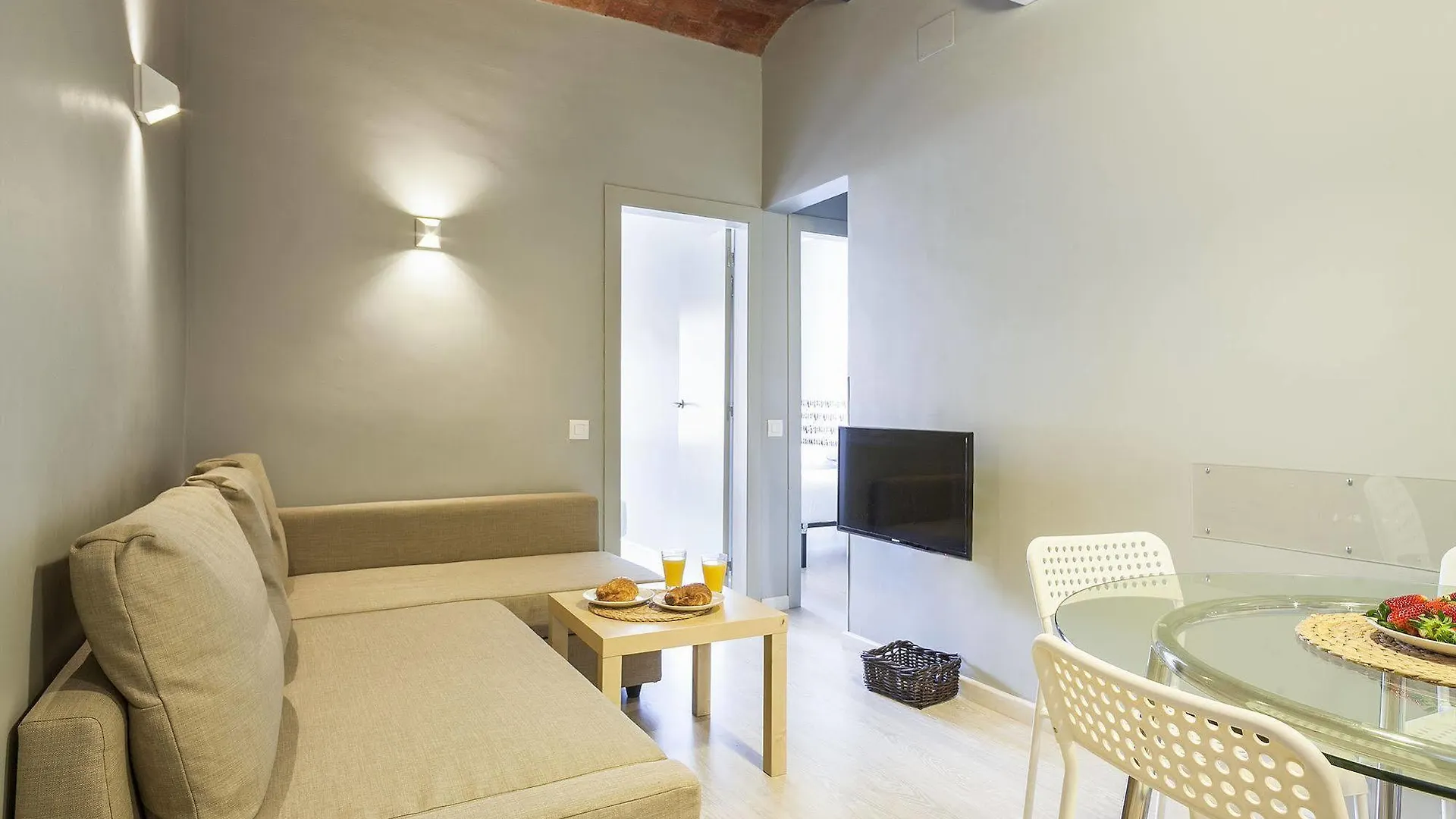 Fira Apartments By Gaiarooms Barcelona
